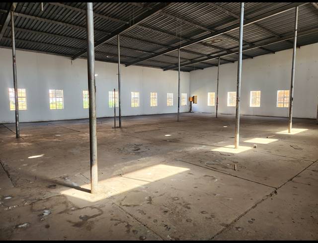 1,001M² INVESTMENT TO LET IN WADEVILLE